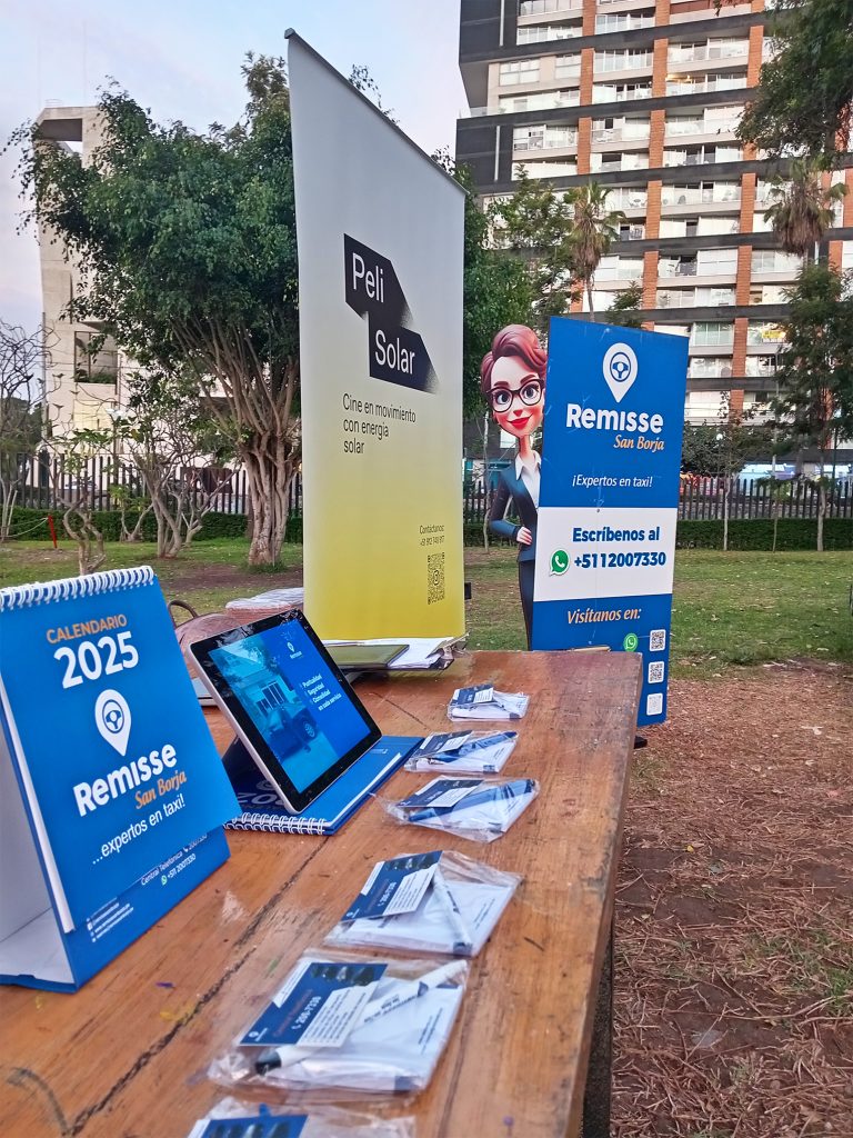 Remisse San Borja presente en el evento de PeliSolar en el MAC